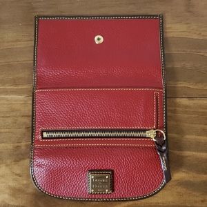 Dooney & Bourke Bags - Dooney & Bourke Wallet Dooney & Bourke Bags - Dooney & Bourke Wallet
